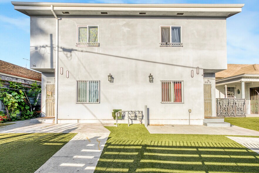 More Photos Of 2531 Folsom St, Los Angeles Apartments For Sale