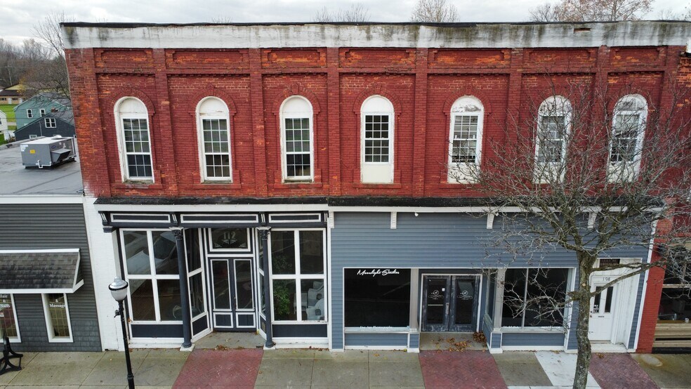 More Photos Of 108-112 E Main St, Vernon Storefront Retail Residential For Lease