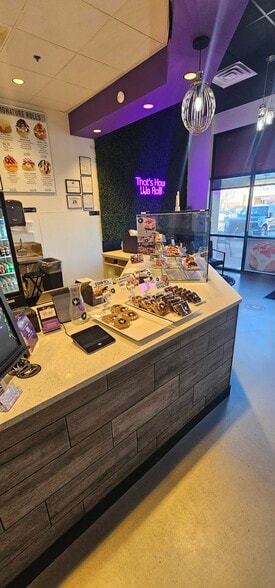 More Photos Of 7370-7392 S Olympia Ave, Tulsa General Retail For Lease