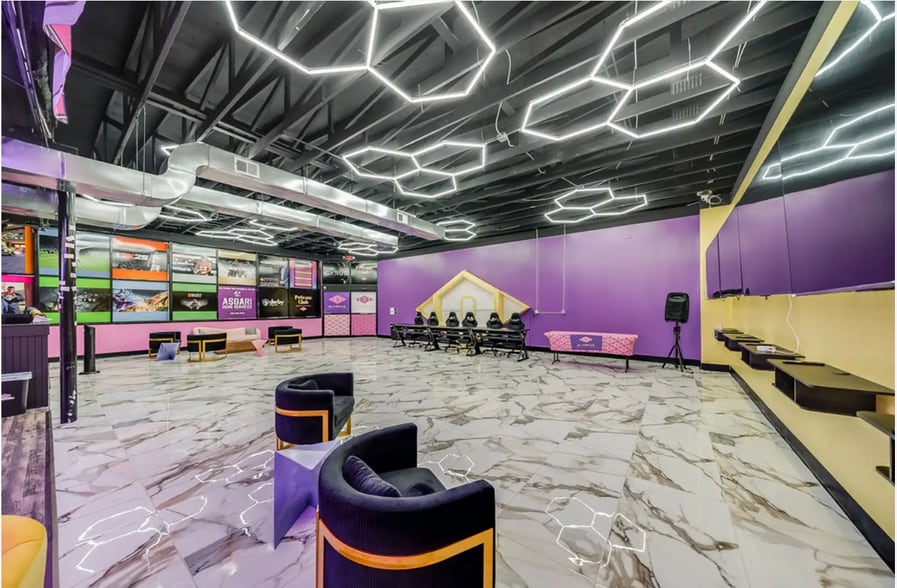 More Photos Of 4741 Rockford Plz, Louisville Freestanding For Sale