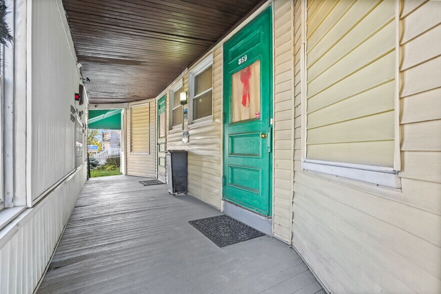 More Photos Of 357-359 Norman St, Bridgeport Apartments For Sale