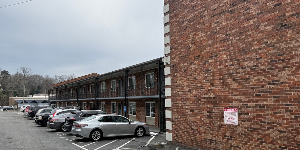 More Photos Of 3501 E Independence Blvd, Charlotte Apartments For Sale