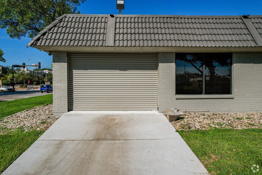 More Photos Of 14330 Midway Rd, Farmers Branch Unknown For Lease