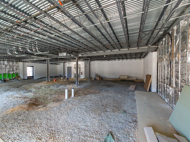 More Photos Of 208 Charlotte Hwy, Asheville Medical For Sale