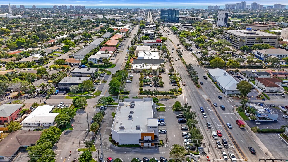 More Photos Of 1815-1823 E Commercial Blvd, Fort Lauderdale Storefront For Sale