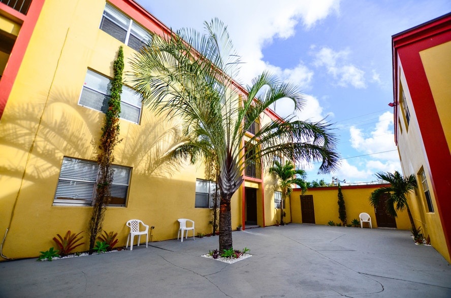 More Photos Of 2130 Avenue S, Riviera Beach Apartments For Sale