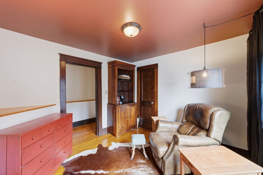More Photos Of 2606 Westwood Dr, Nashville Light Distribution For Sale