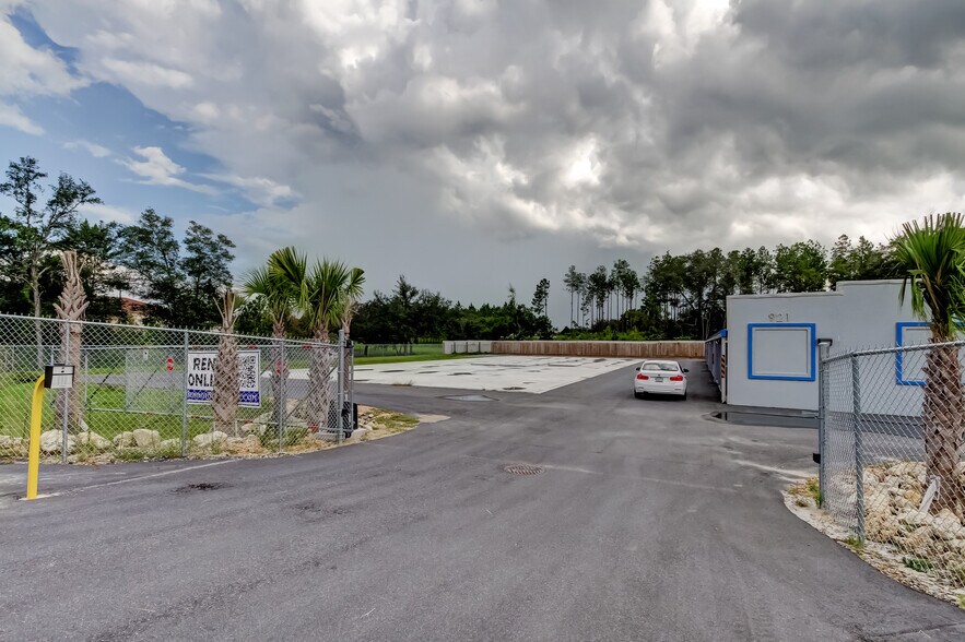 More Photos Of 921 E Norvell Bryant Hwy, Hernando Self Storage For Sale