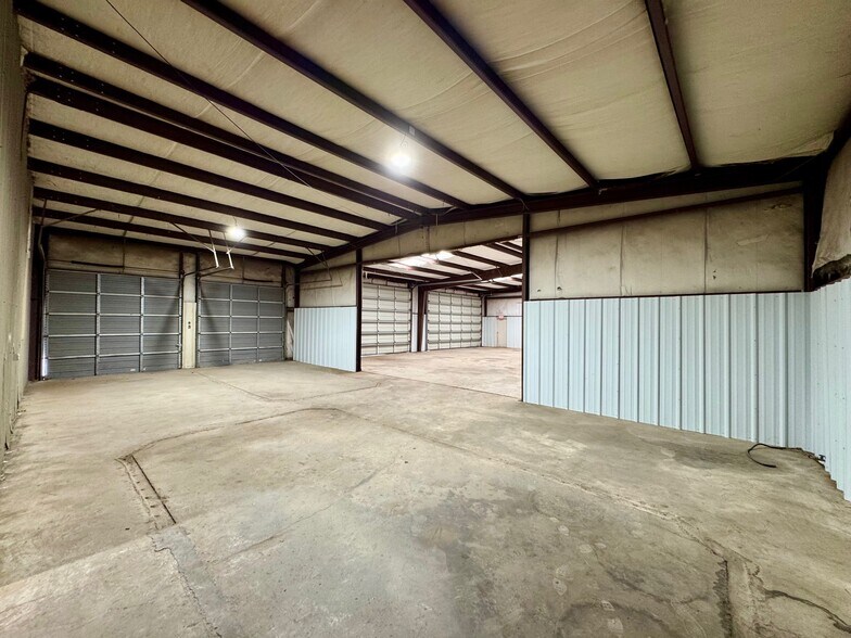 More Photos Of 8516 W Reno Ave, Oklahoma City Manufacturing For Sale