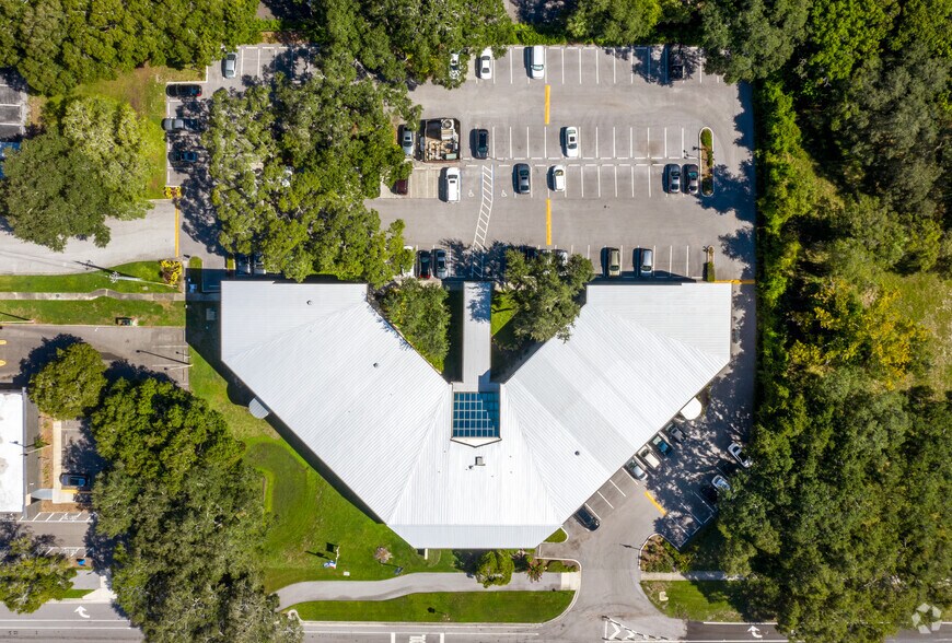 Primary Photo Of 2240 Belleair Rd, Clearwater Loft Creative Space For Lease