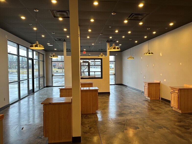 More Photos Of 920 E Hoerner Ave, Spokane Freestanding For Lease