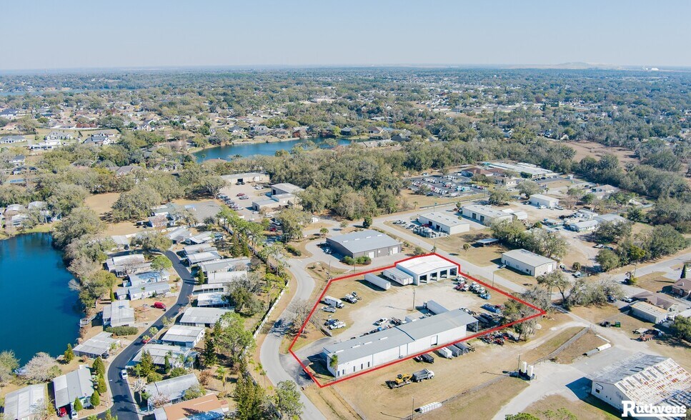 More Photos Of 330 W Brannen Rd, Lakeland Service For Lease