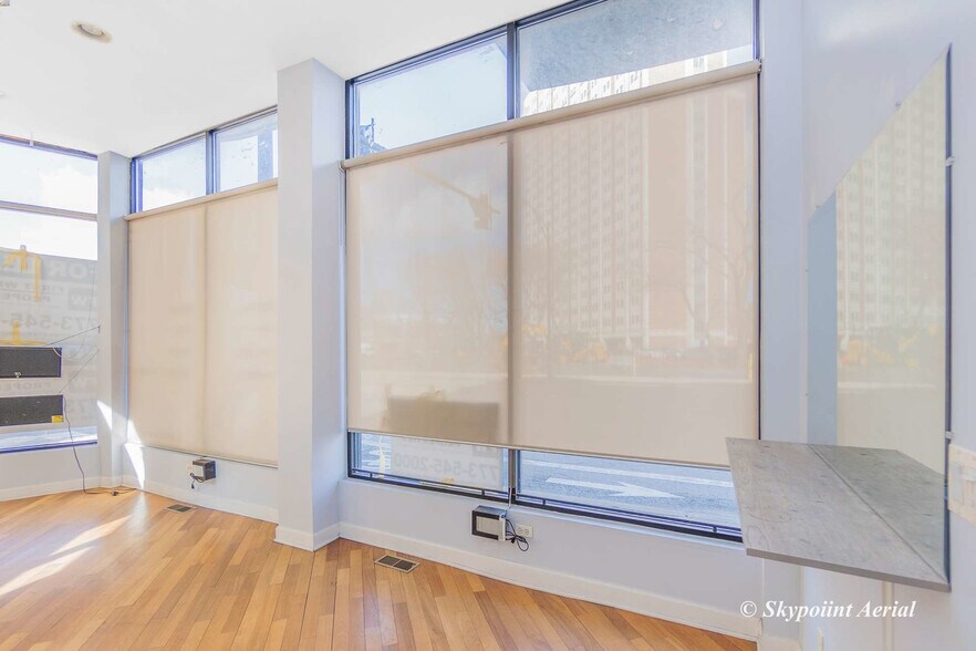 More Photos Of 1604 W Monroe St, Chicago Apartments For Lease