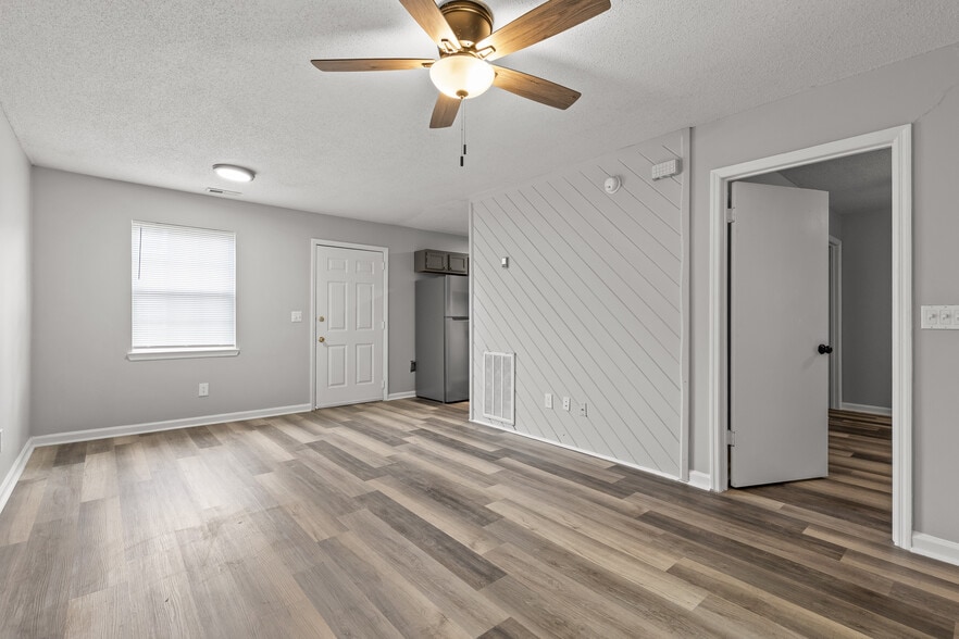 More Photos Of 1802 Hamill Rd, Hixson Apartments For Sale