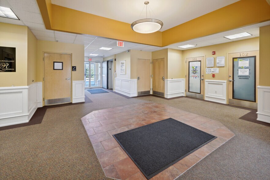 More Photos Of 1374 Whitehorse Hamilton Square Rd, Hamilton Medical For Sale