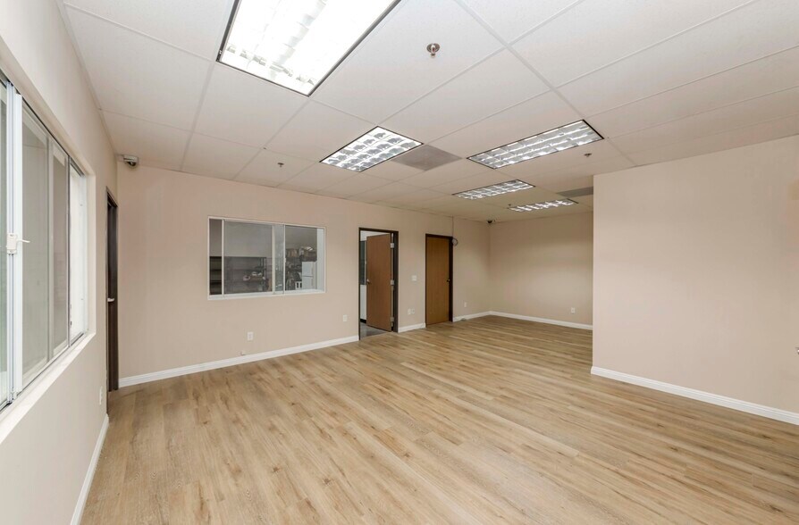 More Photos Of 1452 E Valencia Dr, Fullerton Warehouse For Sale