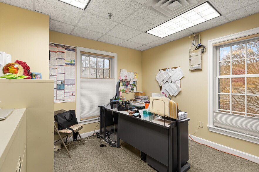 More Photos Of 7 Federal St, Danvers Office For Sale