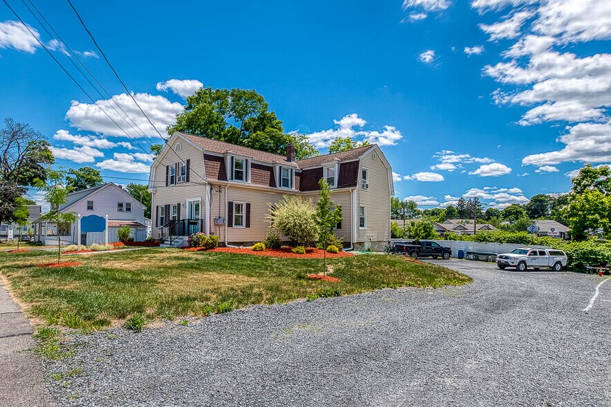 More Photos Of 27 Jefferson St, Taunton Office For Sale