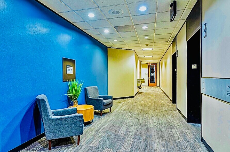 More Photos Of 616 FM 1960 Rd W, Houston Office For Sale