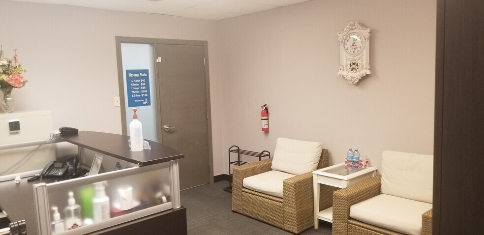 More Photos Of 3517 17th Ave SE, Calgary Storefront Retail Office For Lease