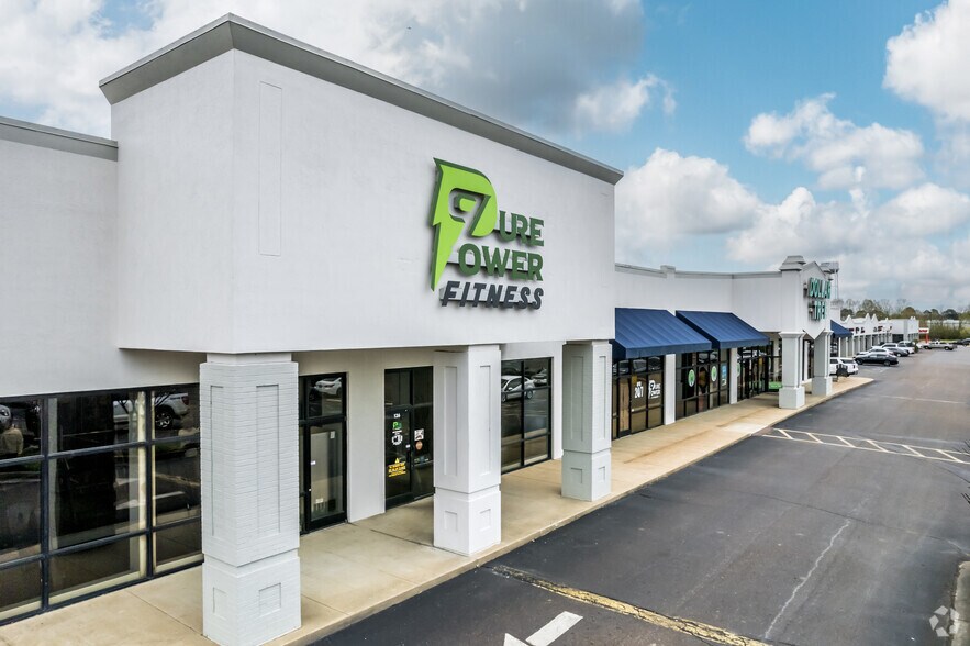 More Photos Of 100-126 Northwest Plaza Dr, Senatobia Unknown For Lease