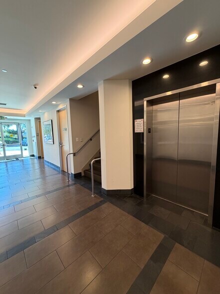 More Photos Of 3180 Newberry Dr, San Jose Office For Sale