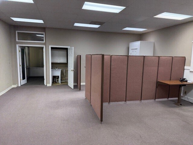 More Photos Of 112 W Lauderdale St, Tullahoma Office For Lease