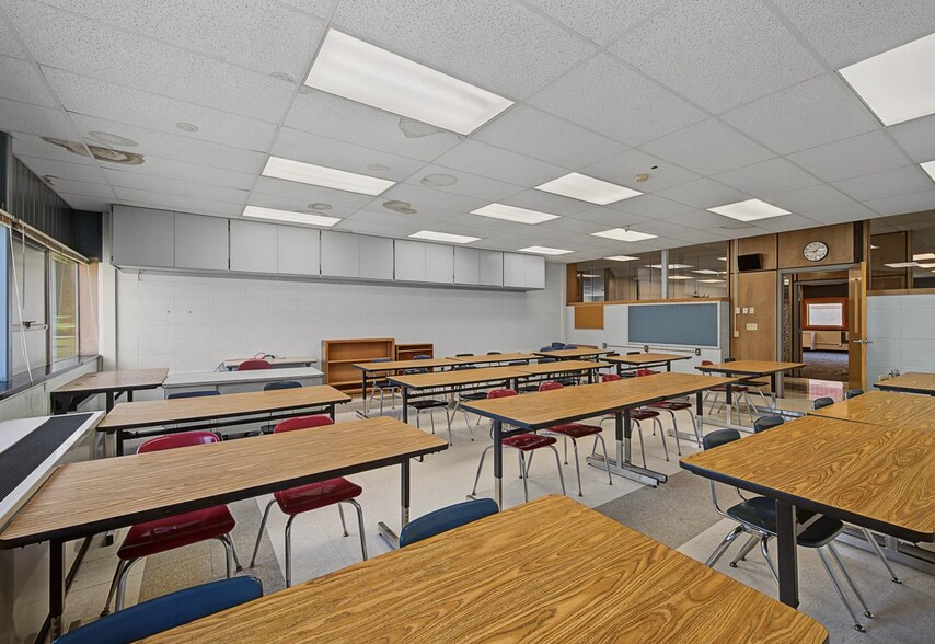 More Photos Of 1600 26th St, Monroe Schools For Sale