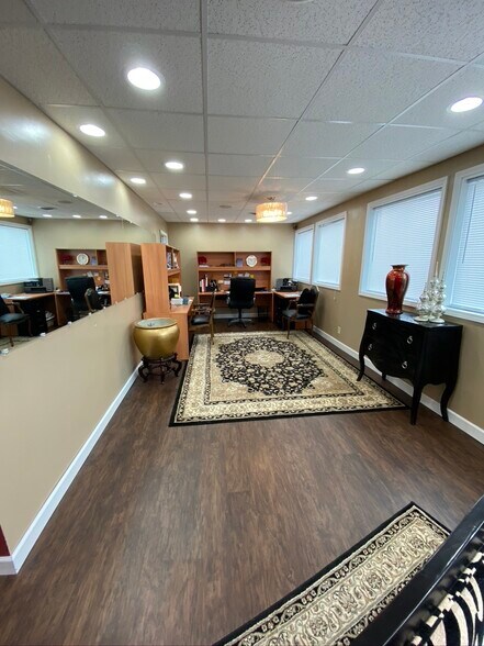 More Photos Of 270 Regency Ridge Dr, Dayton Office For Lease