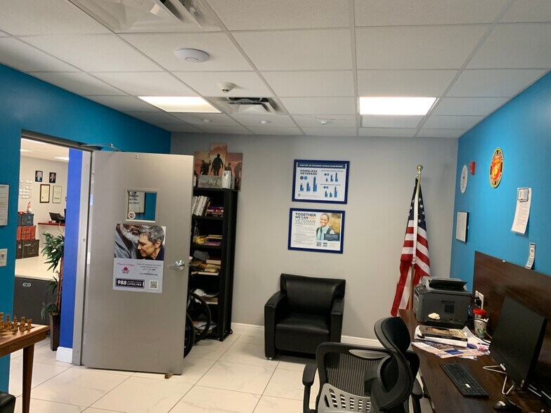 More Photos Of 201 SE 2nd St, Fort Lauderdale Office For Sale
