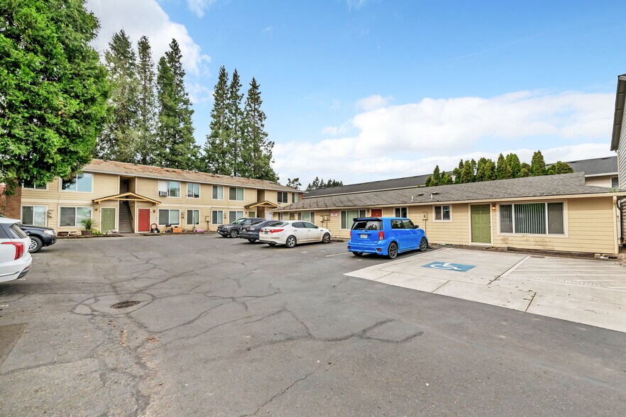 More Photos Of 3942 Ward Dr NE, Salem Apartments For Sale