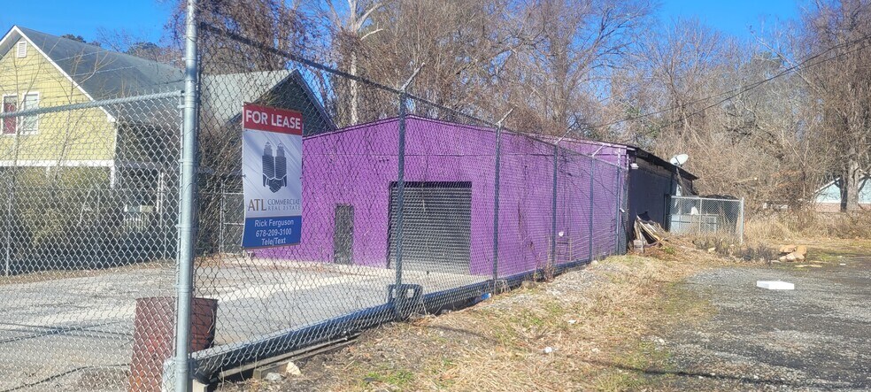 More Photos Of 2061 Joseph E Boone Blvd NW, Atlanta Freestanding For Lease