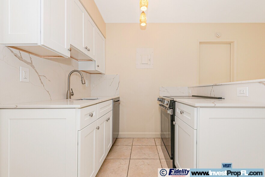 More Photos Of 2581 NE 11th Ct, Pompano Beach Multifamily For Sale
