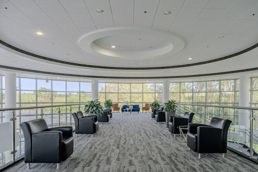 More Photos Of 12650 Ingenuity Dr, Orlando Office For Lease