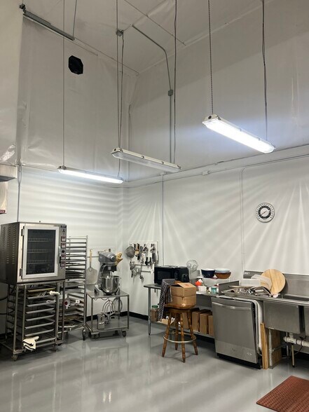 More Photos Of 5107 Unicon Dr, Wake Forest Warehouse For Sale