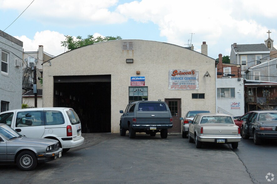 More Photos Of 409 E Lafayette St, Norristown Auto Repair For Lease