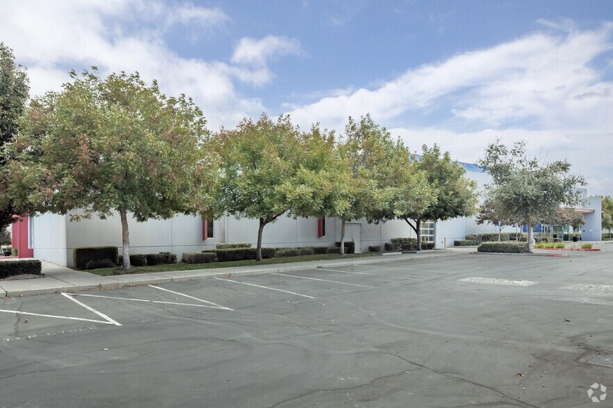 More Photos Of 4150 Duckhorn Dr, Sacramento Research And Development For Sale