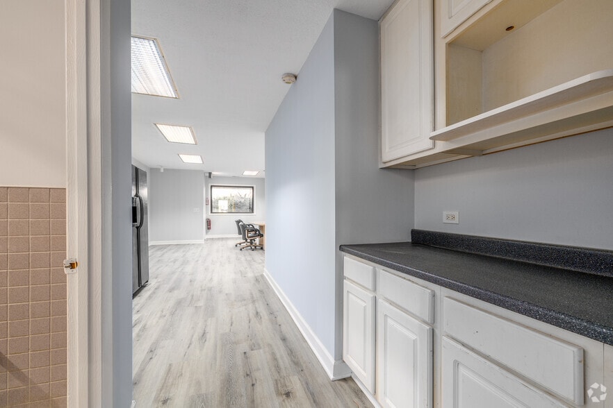 More Photos Of 10211 191st St, Mokena Truck Terminal For Sale