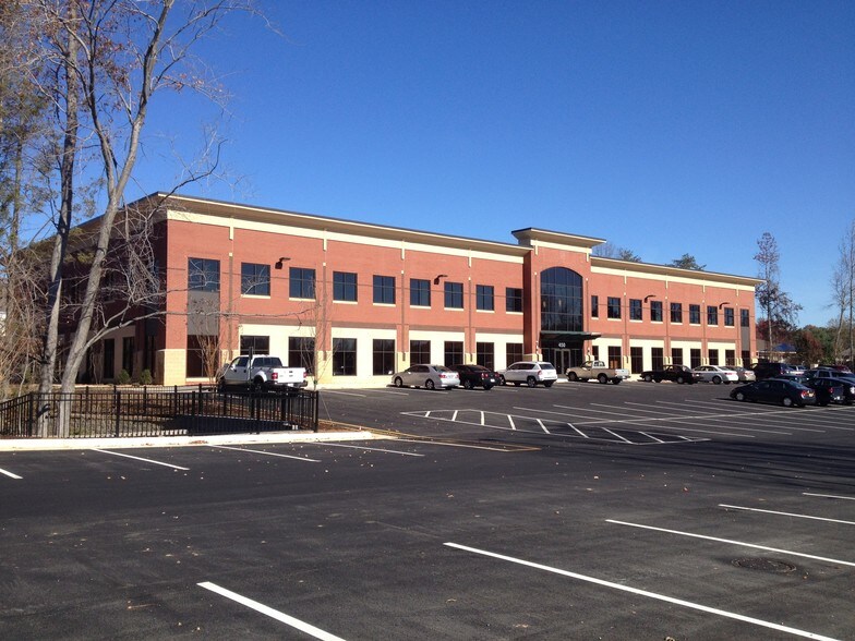 More Photos Of 450 Garrisonville Rd, Stafford Office For Sale