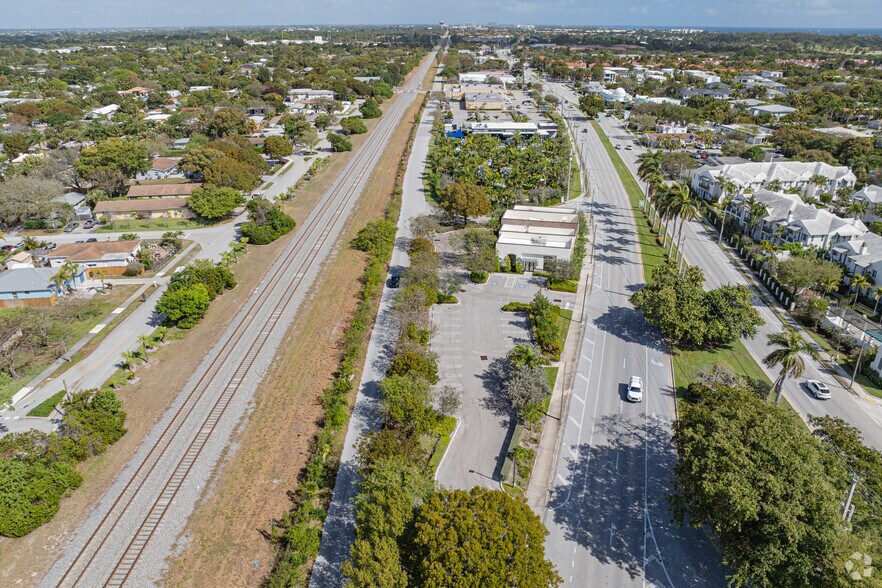 More Photos Of 1010 NE 5th Ave, Delray Beach General Retail For Sale