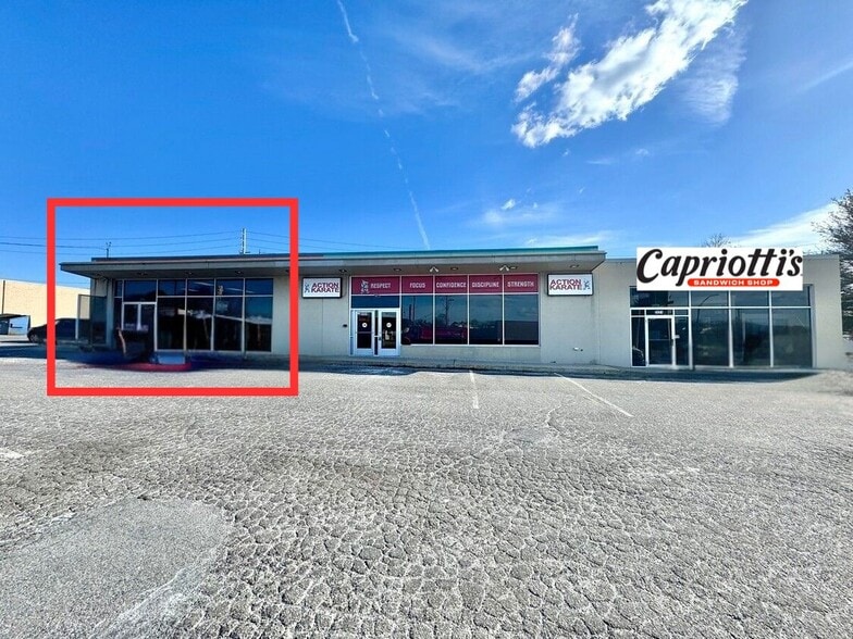 Primary Photo Of 2221-2225 MacArthur Rd, Whitehall Storefront For Lease