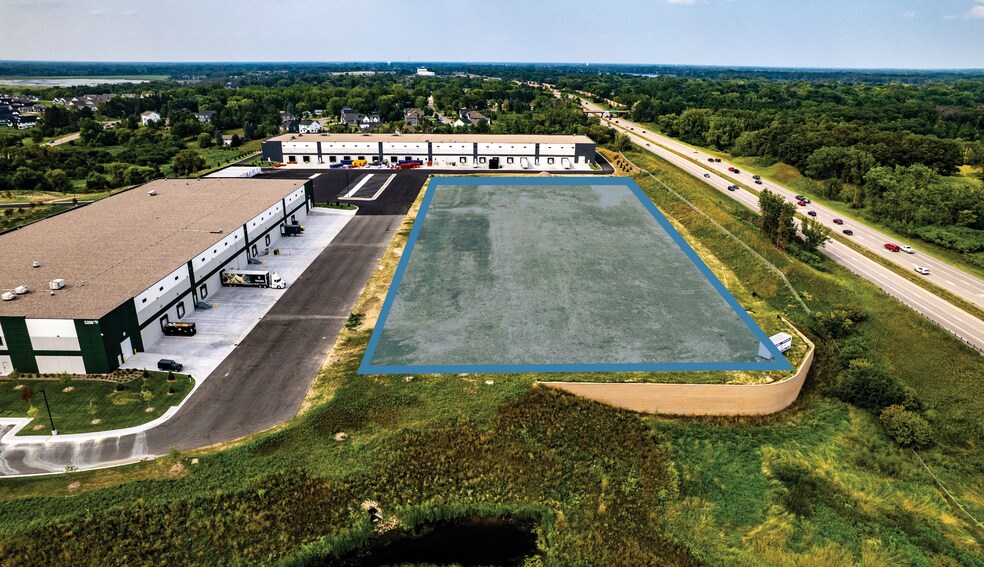More Photos Of 5124 Centerville Rd, White Bear Lake Warehouse For Lease