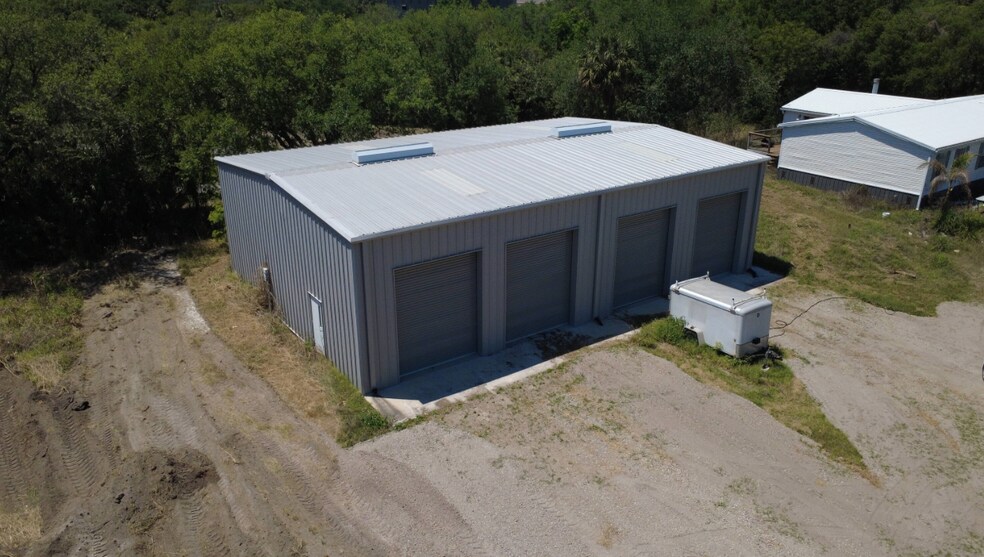 More Photos Of 5960 Jensen Rd, Tampa Land For Lease