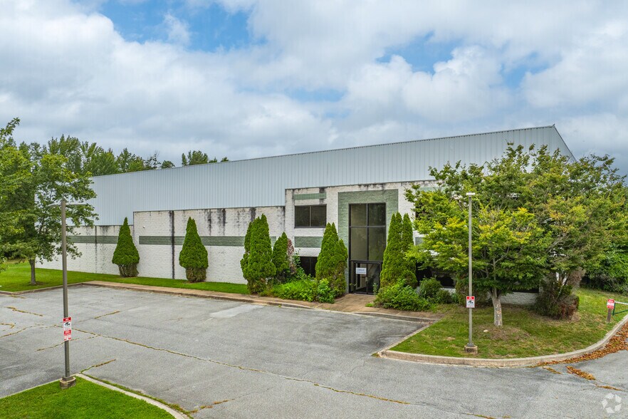 Primary Photo Of 115 Pencader Dr, Newark Manufacturing For Lease