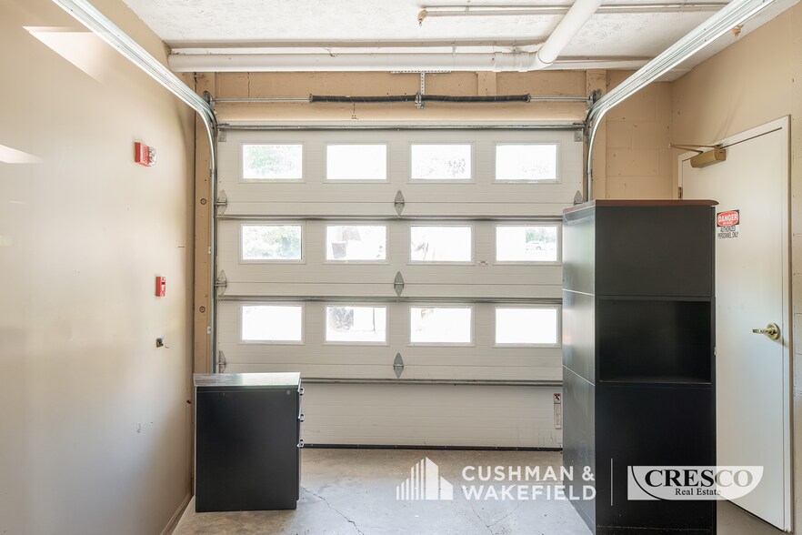 More Photos Of 4420 Sherwin Rd, Willoughby Office For Lease