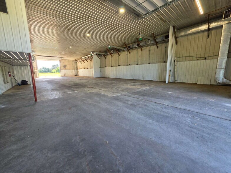 More Photos Of N12757 Rindahl Valley Rd, Osseo Warehouse For Lease