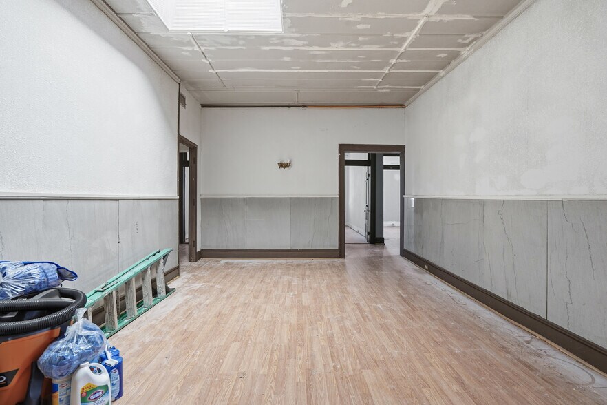 More Photos Of 419 E Henderson St, Cleburne Apartments For Sale