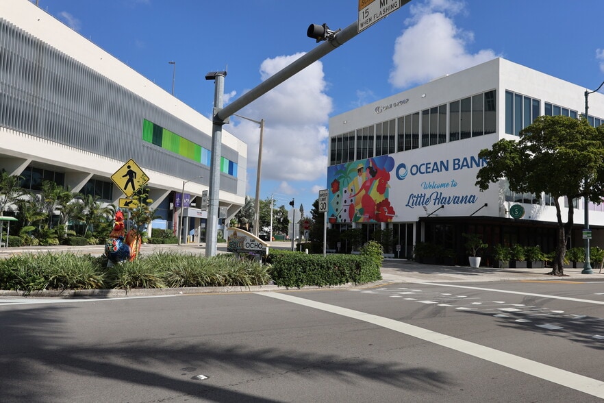 More Photos Of 2606 SW 8th St, Miami Storefront For Lease