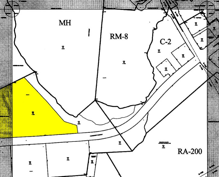 More Photos Of 5335 Oakbrook Pky, Norcross Light Distribution For Lease