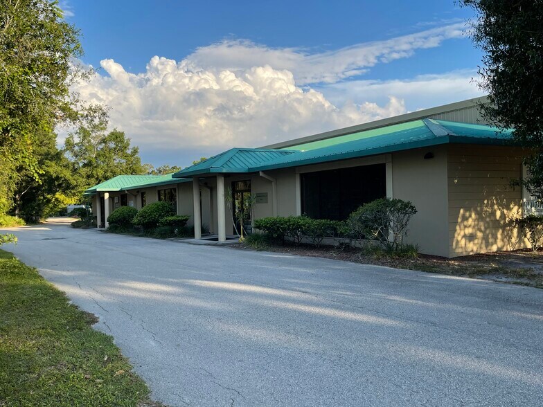Primary Photo Of 700 Stevens Ave, Oldsmar Warehouse For Sale